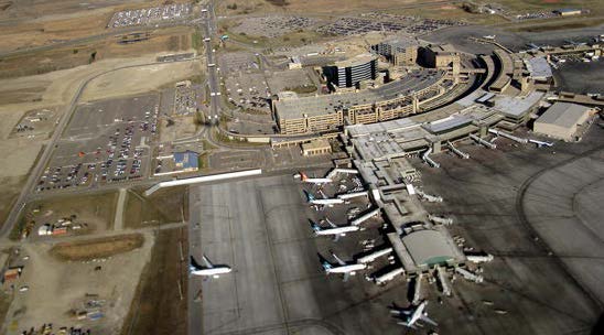 calgaryairport-canada4